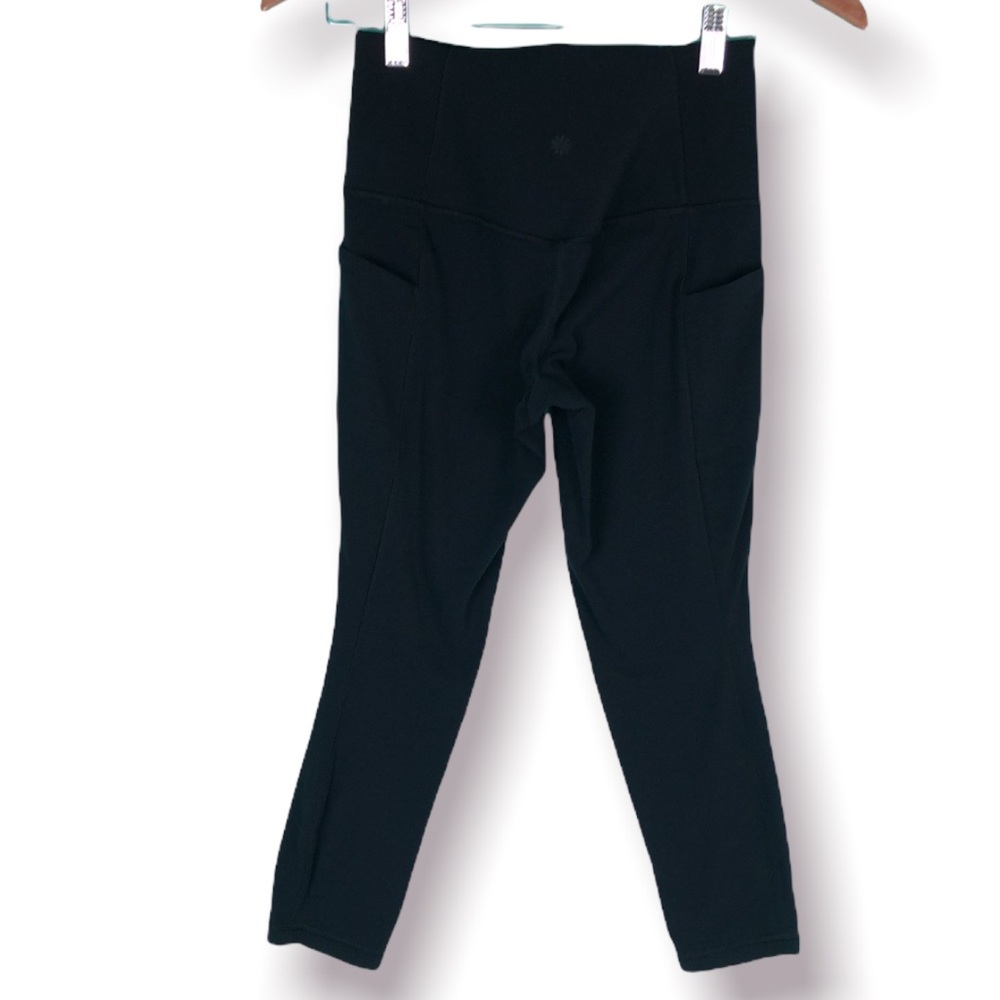 Athleta Salutation 7/8 Tight In Powervita Black Fabric In Petite Size Small